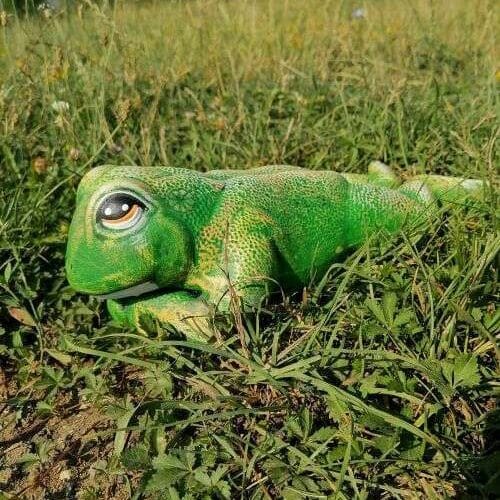 Градинска Фигура Жаба с жабче - TGC48