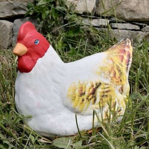 Градинска Фигура Бяла Кокошка - TGC105 - легнала