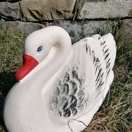 Градинска Фигура Лебед със свити крила - TGC182